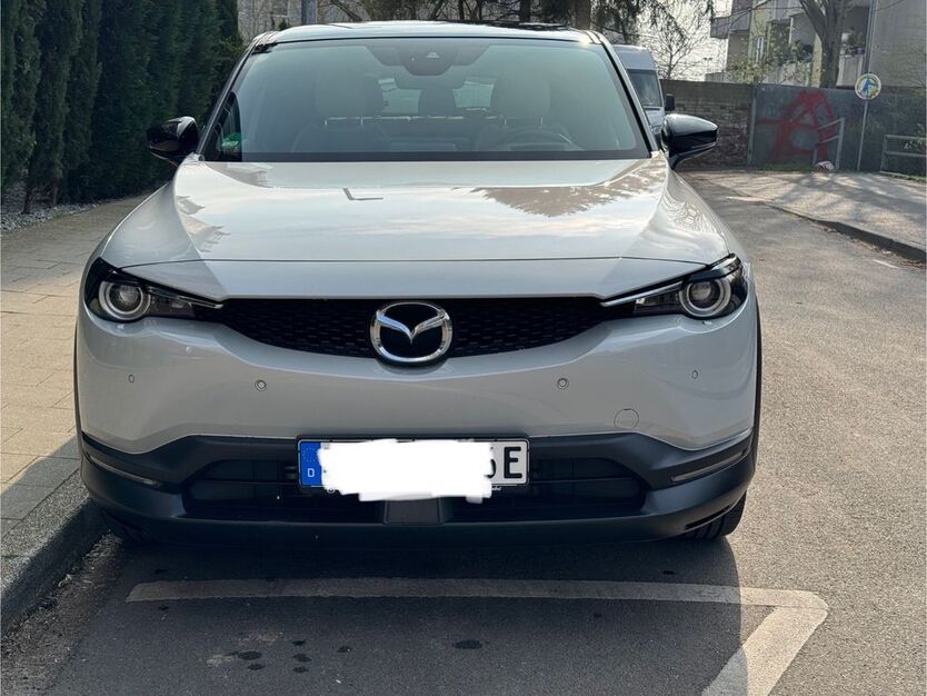 Mazda MX-30 9.983 km 15.699 € Düsseldorf 40235