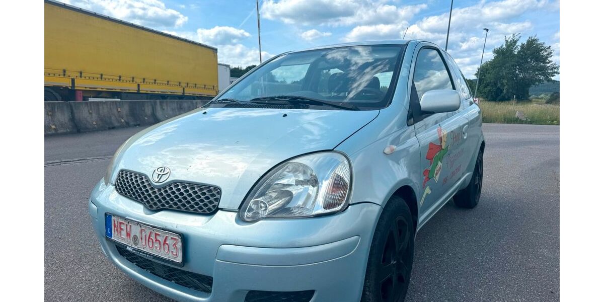Toyota Yaris 312.000 km 1.150 &euro; Waidhaus 92726