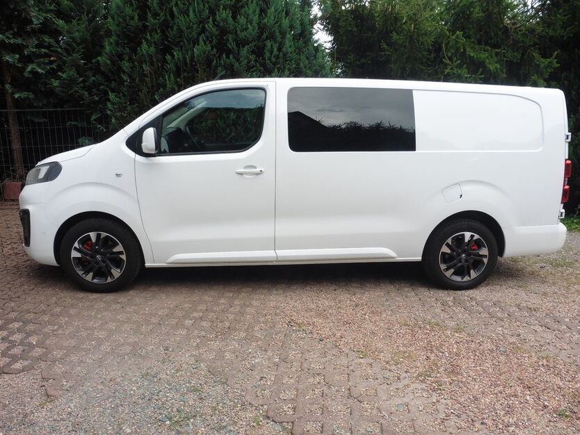 Opel Vivaro 49.500 km 24.990 € Crimmitschau 08451
