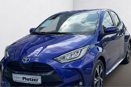 Toyota Yaris 8.589 km 22.980 &euro; Regensburg 93055