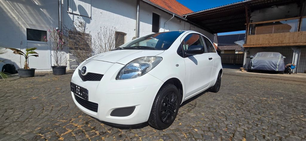 Toyota Yaris 172.000 km 2.390 &euro; Worms 67550