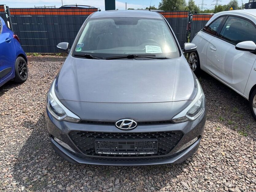 i20