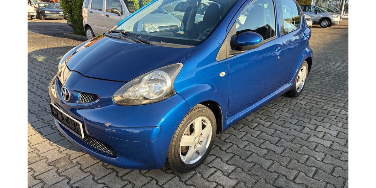 Toyota Aygo (X) 149.800 km 3.500 &euro; Lommatzsch (bei Dresden) 01623
