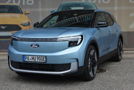 Ford Explorer 2.500 km 50.990 € Pocking 94060