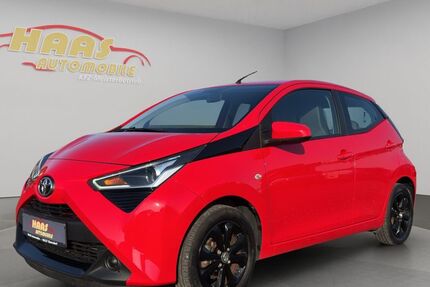 Toyota Aygo (X) 36.200 km 12.790 &euro; Ebersdorf b.Coburg 96237