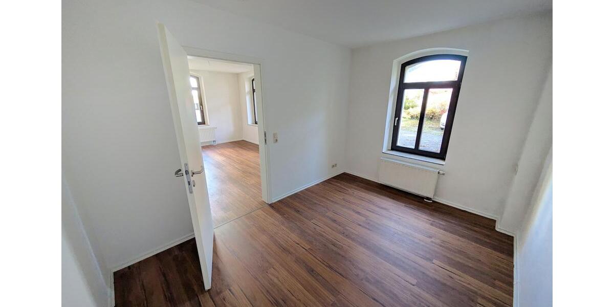 Erdgeschoßwohnung Zwickau - 2 Zimmer, 42 m&sup2;, 280&euro; | Angebot:26008219