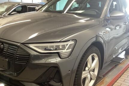 Audi e-tron 42.983 km 36.848 &euro; Hagen 58091