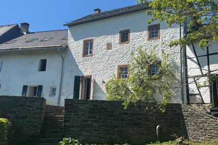 Haus Dahlem - 10 Zimmer, 265 m&sup2;, 777.000&euro; | Angebot:25415460