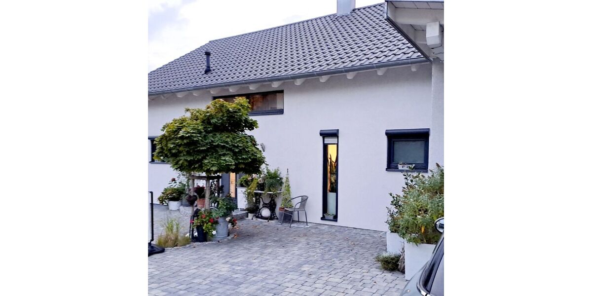 Großzügiges Einfamilienhaus mit Aussicht und Gewerberaum - Einfamilienhaus Obersulm | Angebot:27046324