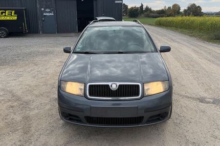 Skoda Fabia 354.625 km 699 &euro; Schwandorf 92421