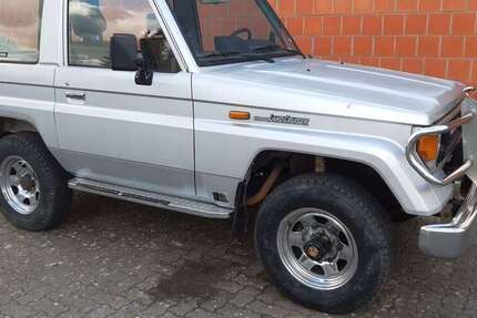 Toyota Land Cruiser 293.000 km 15.800 &euro; Karlshöfen (30 km. nördl.von Bremen) 27442