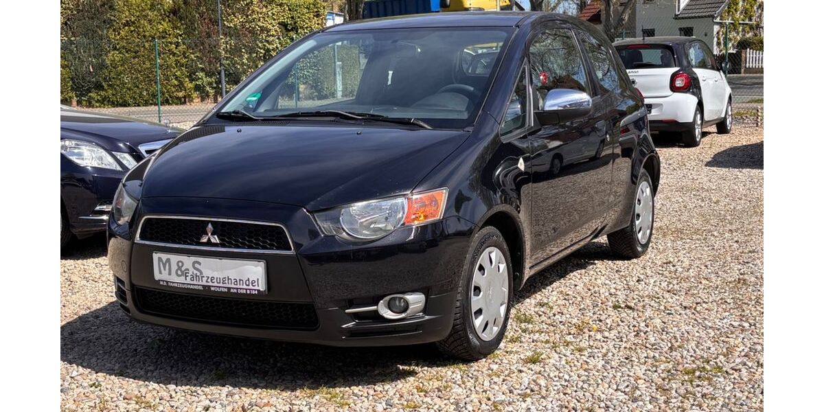Mitsubishi Colt 129.600 km 3.333 &euro; Bitterfeld-Wolfen 06766