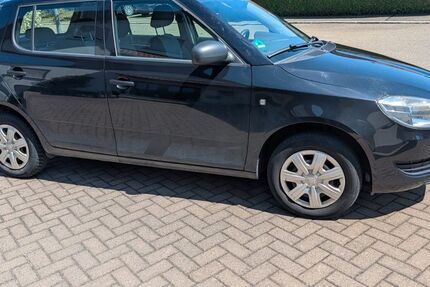 Skoda Fabia 129.000 km 4.400 &euro; Stetten 72510