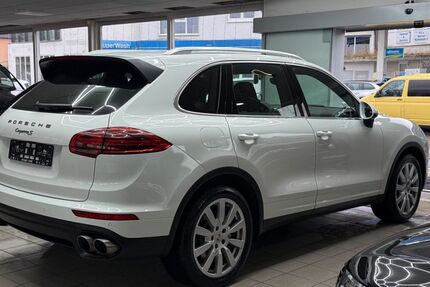 Porsche Cayenne 215.000 km 20.999 &euro; Niestetal 34266