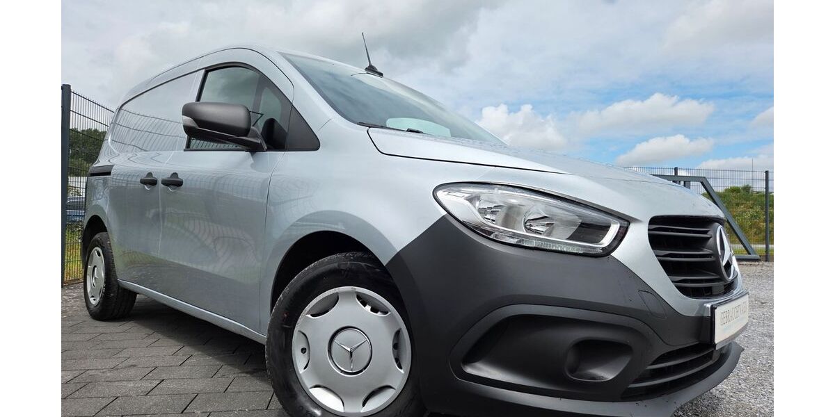 Mercedes-Benz Citan 41.000 km 15.900 &euro; Paderborn 33102