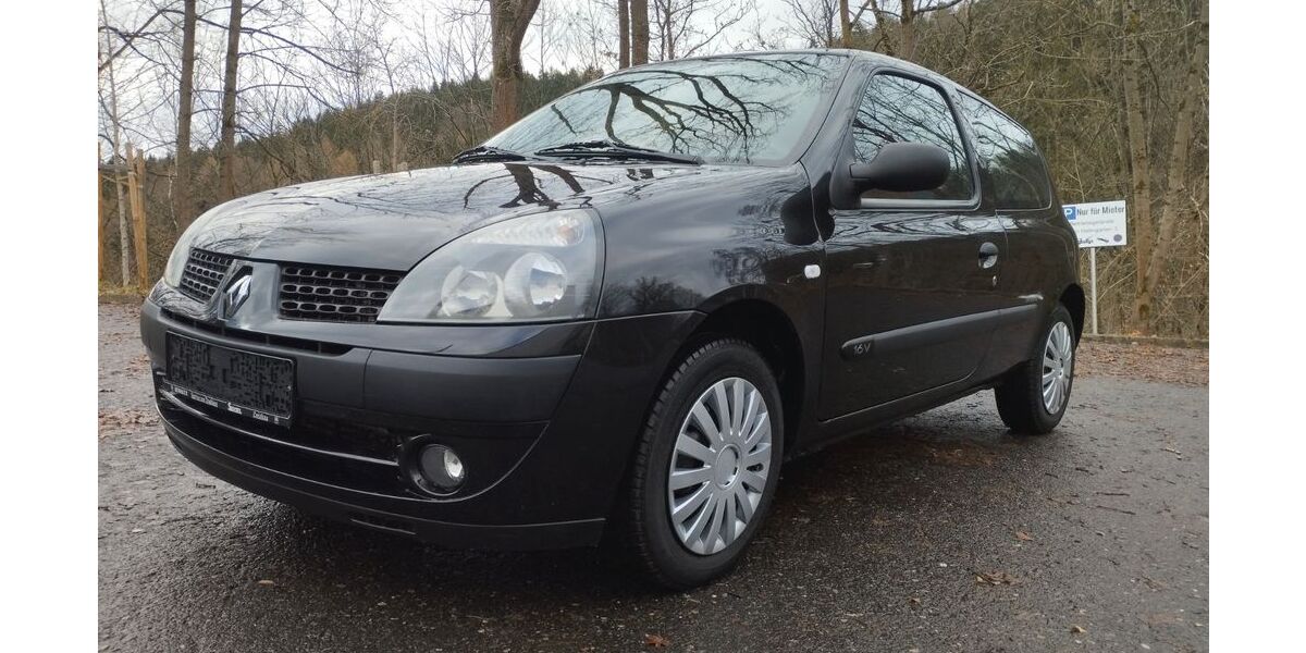 Renault Clio 105.000 km 2.299 &euro; Zschopau 09405