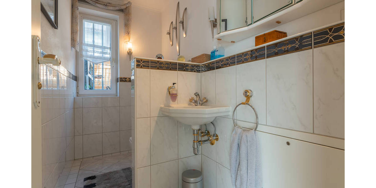 Einfamilienhaus Bad Füssing / Würding Bad Füssing - 8 Zimmer, 260 m&sup2;, 850.000&euro; | Angebot:26675095