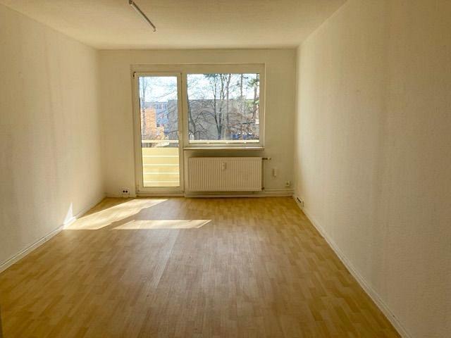 Etagenwohnung Hermsdorf - 4 Zimmer, 69 m&sup2;, 390&euro; | Angebot:25416761
