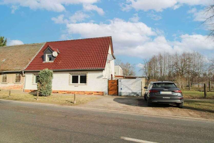 Haus zum Kaufen in Dessau-Roßlau 80.000 € 130.11 m²