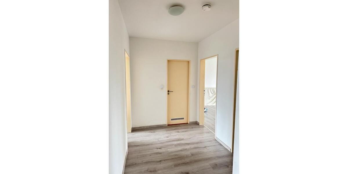 Erdgeschoßwohnung Norden - 3 Zimmer, 66 m&sup2;, 450&euro; | Angebot:26299510