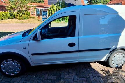 Opel Combo 68.653 km 2.390 &euro; Deinste 21717