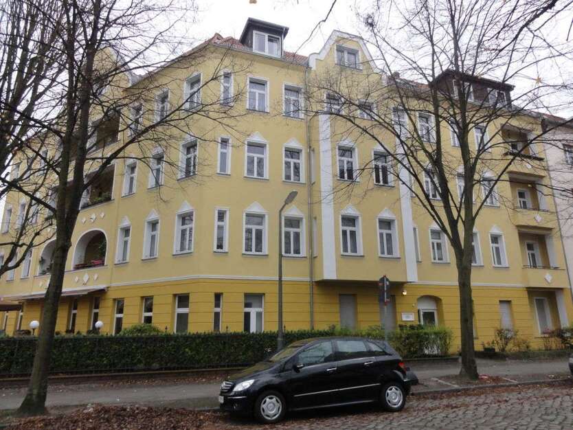 Wohnung zum Mieten in Berlin 1.358 € 96.94 m² 3 zimmer