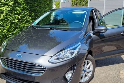 Ford Fiesta 33.100 km 10.990 &euro; Lemgo 32657