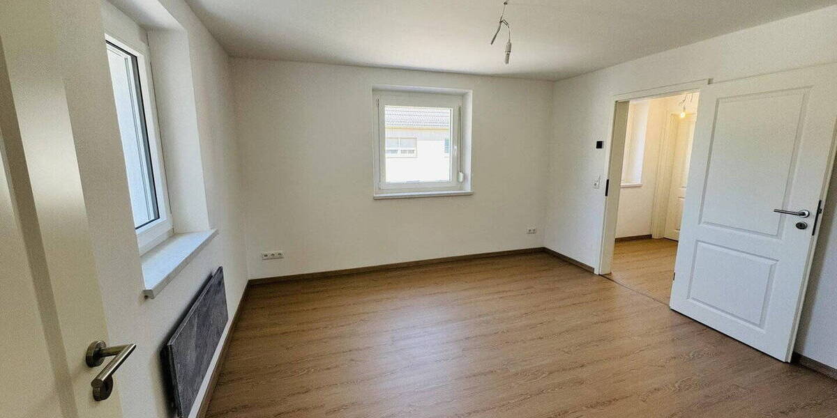 Einfamilienhaus Bechhofen - 8 Zimmer, 180 m&sup2;, 531.695&euro; | Angebot:26716071