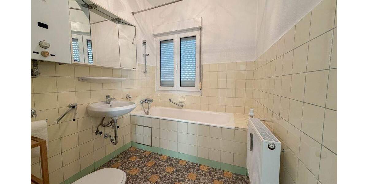 Mehrfamilienhaus, Wohnhaus Neustadt bei Coburg Neustadt - 230.000&euro; | Angebot:25663228