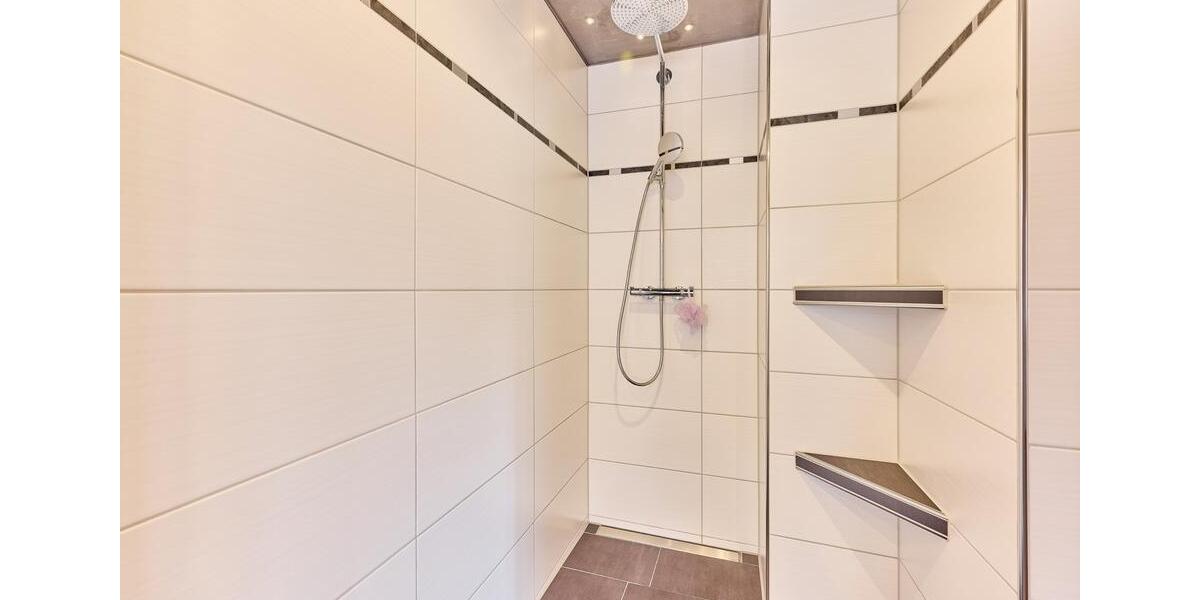 Etagenwohnung Walzbachtal - 5 Zimmer, 110 m&sup2;, 1.350&euro; | Angebot:26675113