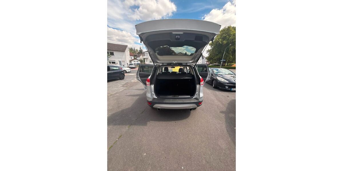 Ford Kuga 148.000 km 10.500 &euro; Erbach 64711