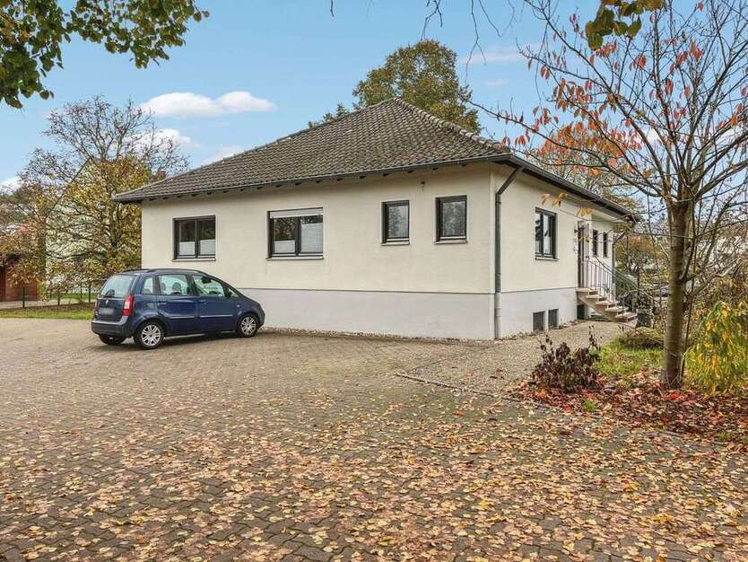 Haus zum Kaufen in Hornbach 219.000 € 221 m²