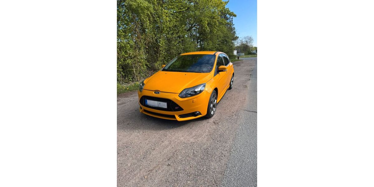 Ford Focus 94.594 km 14.000 &euro; Jübek 24855