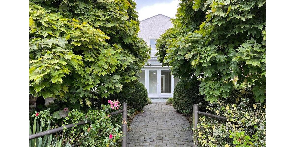 Architektenhaus in Buchholz ( Trelde) zu vermieten 8 zimmer