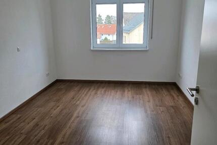 Wohnung Essenbach - 2 Zimmer, 58 m&sup2;, 1.090&euro; | Angebot:25590771