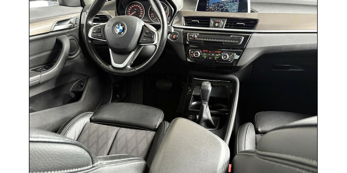 BMW X1 xDrive 20d X-Line Aut. Pano Leder Navi LED 178.000 km 15.999 &euro; Stade 21682