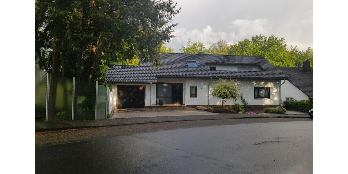 Dachgeschoßwohnung Siegen - 2 Zimmer, 86 m&sup2;, 774&euro; | Angebot:26336378