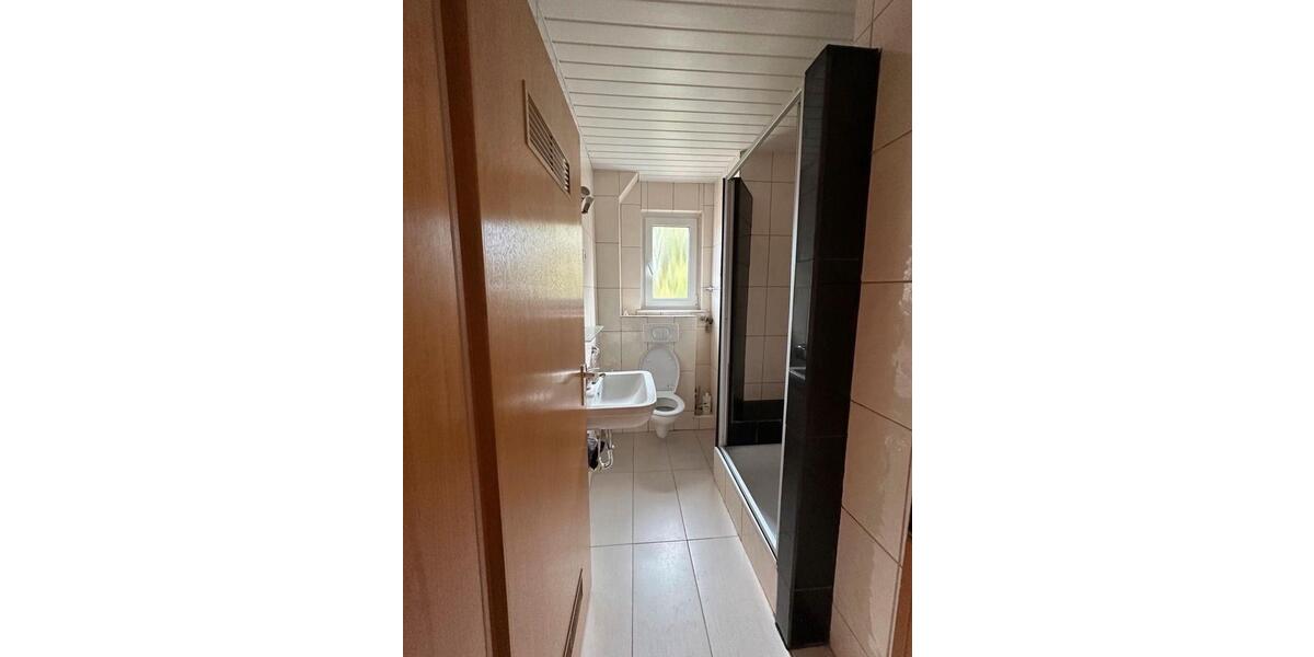 Etagenwohnung Bremerhaven - 5 Zimmer, 130 m&sup2;, 1.400&euro; | Angebot:25095765