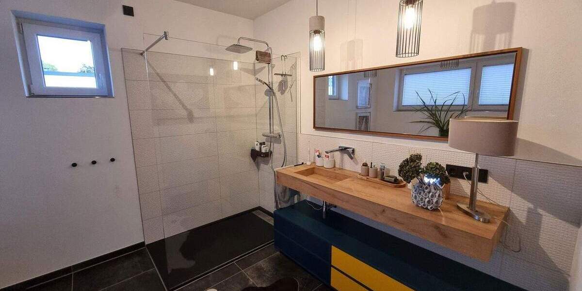 Einfamilienhaus Nümbrecht - 4 Zimmer, 196 m&sup2;, 745.000&euro; | Angebot:25657478