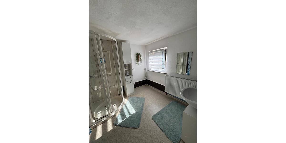 Reihenhaus Freyburg (Unstrut) - 6 Zimmer, 200 m&sup2;, 300.000&euro; | Angebot:25569680