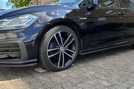 VW Golf 114.000 km 22.999 &euro; bielefeld 33719