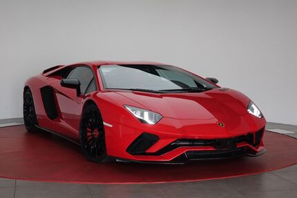 Lamborghini Aventador 20.000 km 324.990 &euro; Braunschweig 38110
