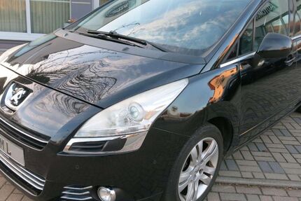 Peugeot 5008 252.000 km 3.490 &euro; Lucka 04613