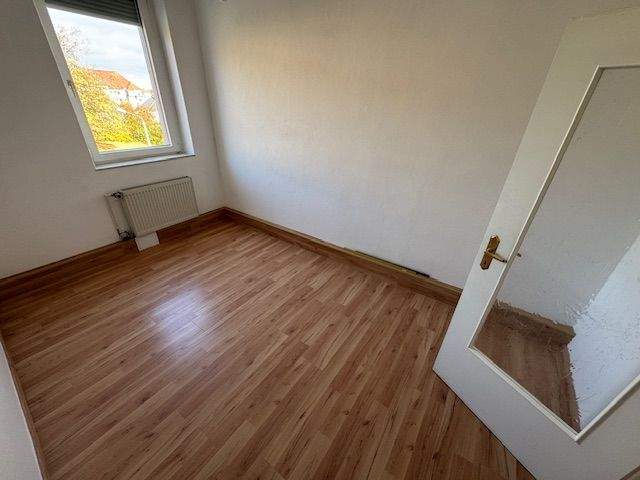 480GS2 - Charmante 4-Zimmer-Wohnung mit Kamin und Einbauküche – direkt an Schule und Bahnhof 4 zimmer