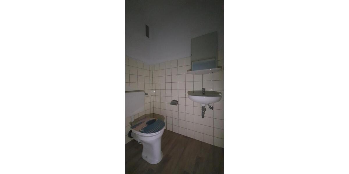 Etagenwohnung Siegen - 4 Zimmer, 104 m&sup2;, 660&euro; | Angebot:25305592