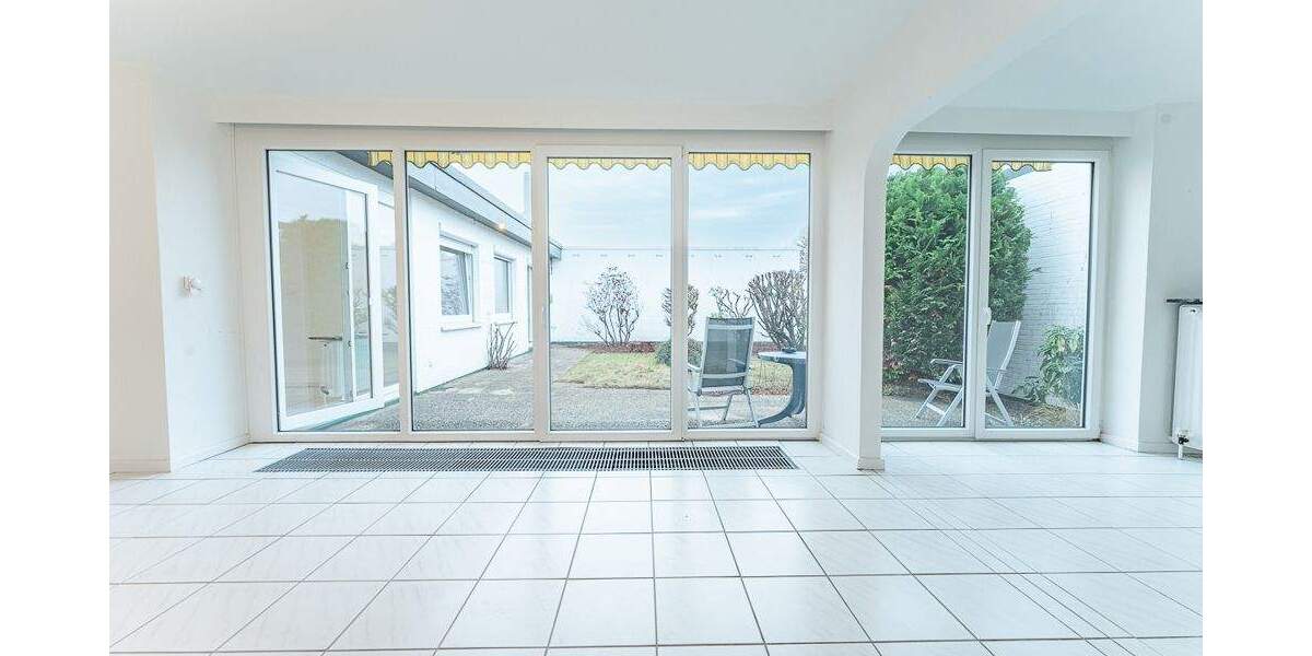 Provisionsfrei - Sanierter Atrium-Bungalow mit 3 Zimmern in Blockdiek! 3 zimmer