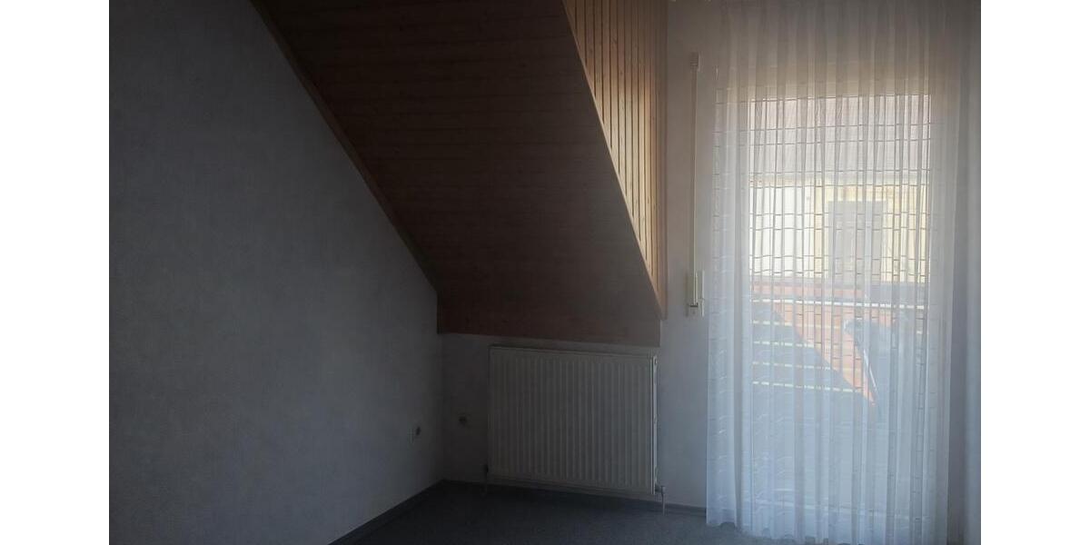Reihenhaus Nabburg - 5 Zimmer, 140 m&sup2;, 1.800&euro; | Angebot:26326550