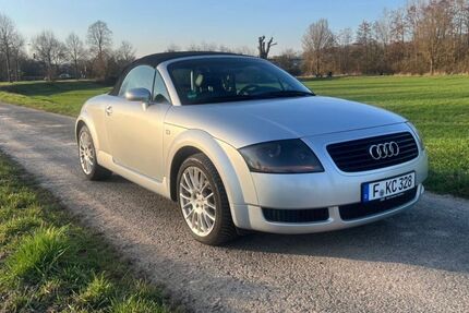 Audi TT 327.600 km 3.500 &euro; Frankfurt am Main 60433