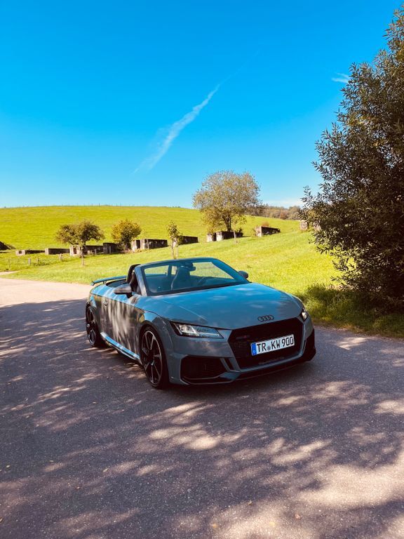 TT RS