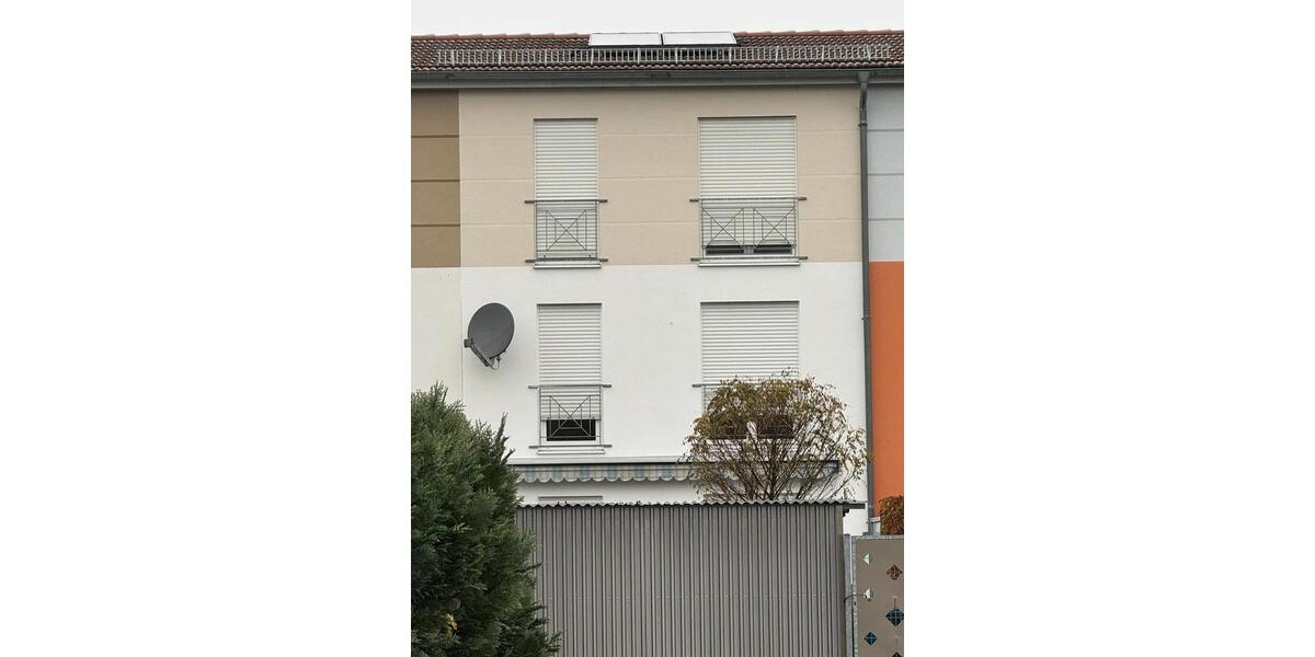 Reihenhaus Ingolstadt Münchener Straße - 6 Zimmer, 124 m&sup2;, 640.000&euro; | Angebot:27093191